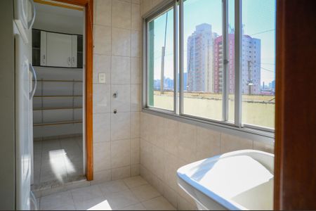 Apartamento à venda com 72m², 2 quartos e 1 vagaÁrea de Serviço