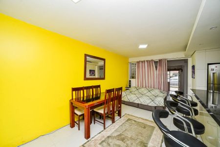 Casa à venda com 160m², 4 quartos e 3 vagasSala