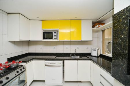 Casa à venda com 160m², 4 quartos e 3 vagasCozinha