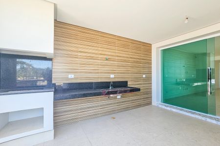 Apartamento para alugar com 117m², 3 quartos e 2 vagas Apartamento para alugar com 117m², 3 quartos e 2 vagasVaranda