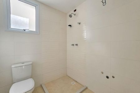 Apartamento para alugar com 117m², 3 quartos e 2 vagas Apartamento para alugar com 117m², 3 quartos e 2 vagasBanheiro da suíte 2