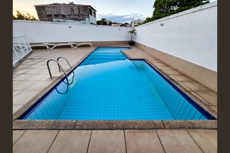 Apartamento à venda com 60m², 2 quartos e 1 vaga Apartamento à venda com 60m², 2 quartos e 1 vagaÁrea comum - Piscina