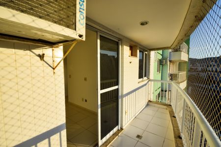 Apartamento à venda com 60m², 2 quartos e 1 vaga Apartamento à venda com 60m², 2 quartos e 1 vagaVaranda da Sala