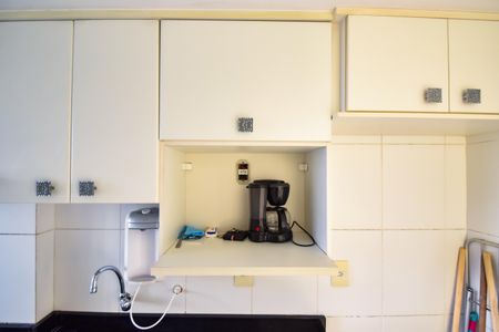 Apartamento à venda com 60m², 2 quartos e 1 vaga Apartamento à venda com 60m², 2 quartos e 1 vagaCozinha - Armários