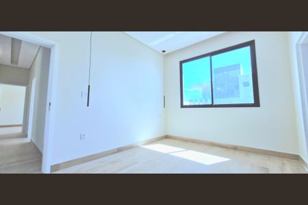 Casa de condomínio à venda com 224m², 3 quartos e 2 vagasSuíte