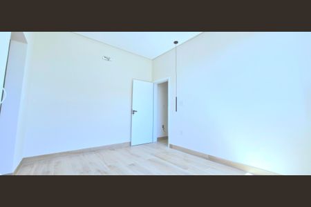 Casa de condomínio à venda com 224m², 3 quartos e 2 vagasSuíte