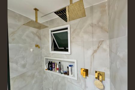 Apartamento à venda com 198m², 3 quartos e 2 vagasSuíte 1 - Banheiro