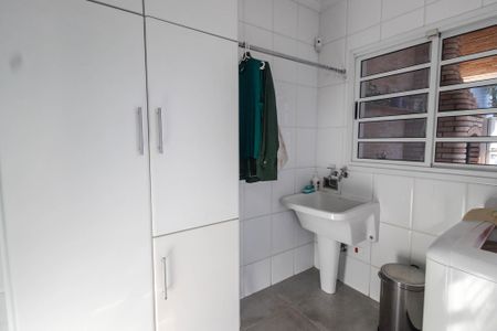 Casa à venda com 280m², 3 quartos e 4 vagas Casa à venda com 280m², 3 quartos e 4 vagasÁrea de serviço