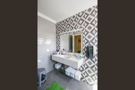 Casa à venda com 280m², 3 quartos e 4 vagas Casa à venda com 280m², 3 quartos e 4 vagasSuíte