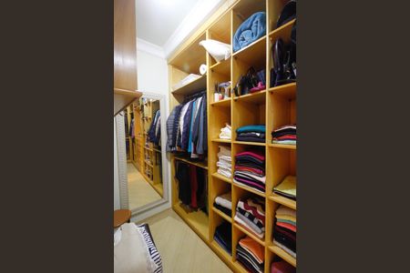 Casa à venda com 280m², 3 quartos e 4 vagas Casa à venda com 280m², 3 quartos e 4 vagasQuarto 1