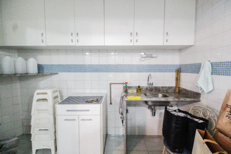 Casa à venda com 280m², 3 quartos e 4 vagas Casa à venda com 280m², 3 quartos e 4 vagasQuarto de serviço 3