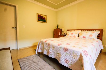 Casa à venda com 280m², 3 quartos e 4 vagas Casa à venda com 280m², 3 quartos e 4 vagasQuarto 1