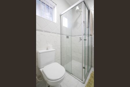 Casa à venda com 280m², 3 quartos e 4 vagas Casa à venda com 280m², 3 quartos e 4 vagasBanheiro de serviço