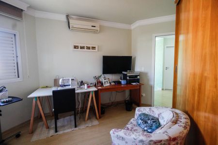 Casa à venda com 280m², 3 quartos e 4 vagas Casa à venda com 280m², 3 quartos e 4 vagasQuarto 3