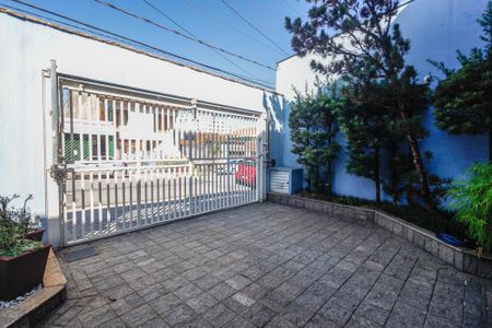 Casa à venda com 280m², 3 quartos e 4 vagas Casa à venda com 280m², 3 quartos e 4 vagasGaragem