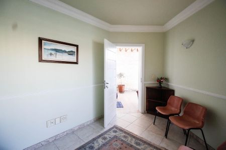 Casa à venda com 280m², 3 quartos e 4 vagas Casa à venda com 280m², 3 quartos e 4 vagasQuarto de serviço 2