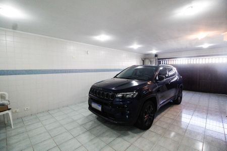 Casa à venda com 280m², 3 quartos e 4 vagas Casa à venda com 280m², 3 quartos e 4 vagasGaragem