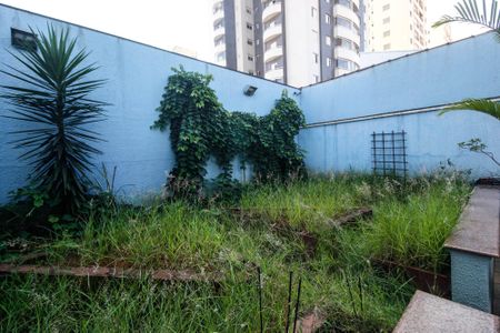 Casa à venda com 280m², 3 quartos e 4 vagas Casa à venda com 280m², 3 quartos e 4 vagasJardim