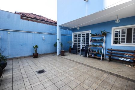 Casa à venda com 280m², 3 quartos e 4 vagas Casa à venda com 280m², 3 quartos e 4 vagasQuintal
