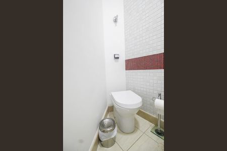 Casa à venda com 280m², 3 quartos e 4 vagas Casa à venda com 280m², 3 quartos e 4 vagasLavabo