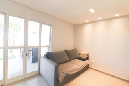 Casa de condomínio à venda com 125m², 3 quartos e 2 vagasSala