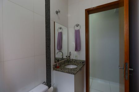 Apartamento à venda com 122m², 2 quartos e 2 vagasBanheiro Social