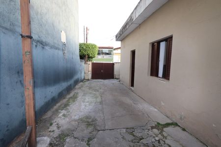 Casa à venda com 330m², 6 quartos e 8 vagasQuintal/Garagem