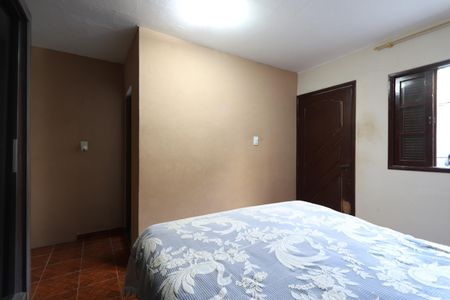 Casa à venda com 330m², 6 quartos e 8 vagasSuíte - Casa 2