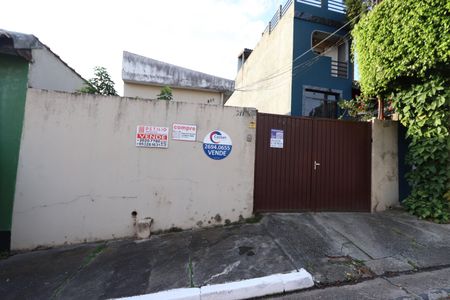 Casa à venda com 330m², 6 quartos e 8 vagasFachada