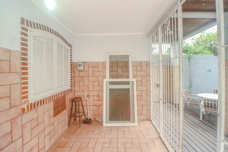 Casa à venda com 280m², 3 quartos e 2 vagasÁrea de Serviço