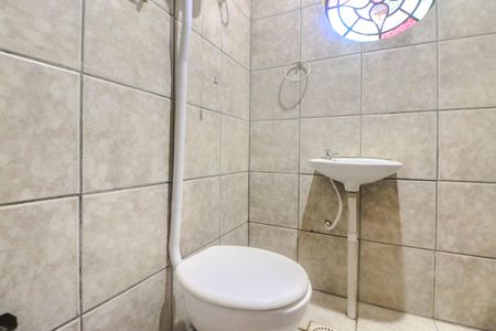 Casa à venda com 280m², 3 quartos e 2 vagasBanheiro de Serviço