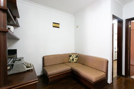 Casa à venda com 300m², 3 quartos e 2 vagasCorredor