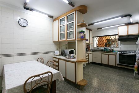 Casa à venda com 300m², 3 quartos e 2 vagasCozinha