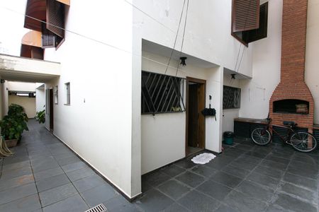 Casa à venda com 300m², 3 quartos e 2 vagasQuintal