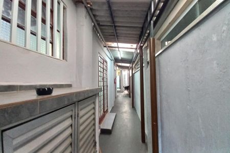 Casa à venda com 110m², 3 quartos e sem vaga Casa à venda com 110m², 3 quartos e sem vagaCorredor