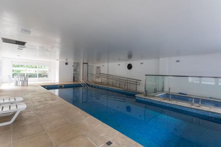 Apartamento à venda com 75m², 3 quartos e 1 vaga Apartamento à venda com 75m², 3 quartos e 1 vagaÁrea comum - Piscina