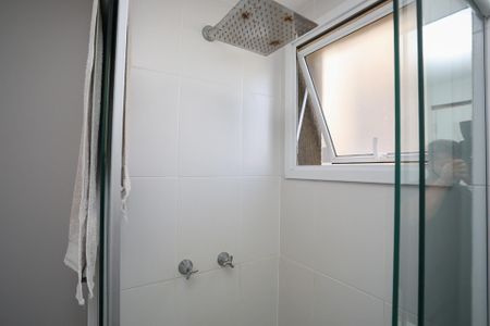 Apartamento à venda com 75m², 3 quartos e 1 vaga Apartamento à venda com 75m², 3 quartos e 1 vagaBanheiro da Suite