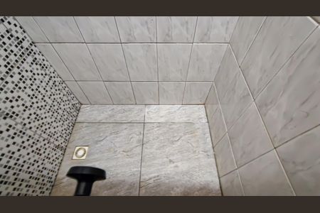 Casa à venda com 205m², 2 quartos e 1 vaga Casa à venda com 205m², 2 quartos e 1 vagaBanheiro da Suíte