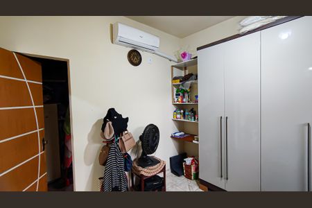 Casa à venda com 205m², 2 quartos e 1 vaga Casa à venda com 205m², 2 quartos e 1 vagaSuíte