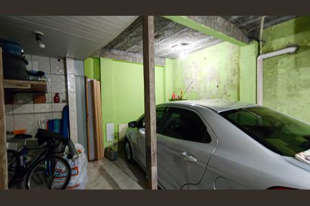 Casa à venda com 205m², 2 quartos e 1 vaga Casa à venda com 205m², 2 quartos e 1 vagaGaragem