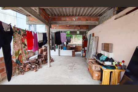 Casa à venda com 205m², 2 quartos e 1 vaga Casa à venda com 205m², 2 quartos e 1 vagaTerraço