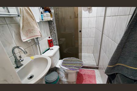 Casa à venda com 205m², 2 quartos e 1 vaga Casa à venda com 205m², 2 quartos e 1 vagaBanheiro da Suíte