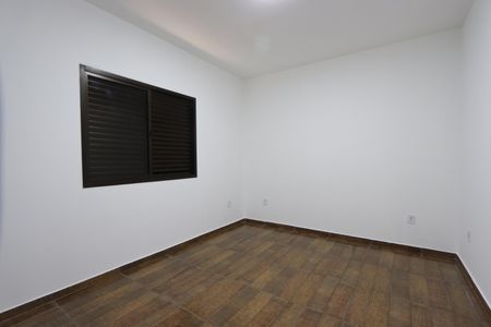 Casa à venda com 205m², 3 quartos e 2 vagasQuarto 2