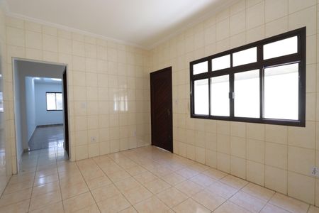 Casa à venda com 205m², 3 quartos e 2 vagasCopa
