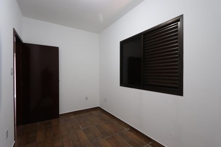 Casa à venda com 205m², 3 quartos e 2 vagasQuarto 1