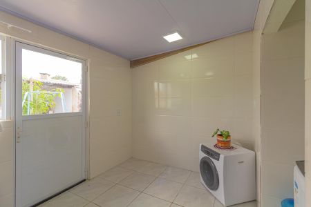 Apartamento à venda com 136m², 3 quartos e 4 vagas Apartamento à venda com 136m², 3 quartos e 4 vagasÁrea de Serviço