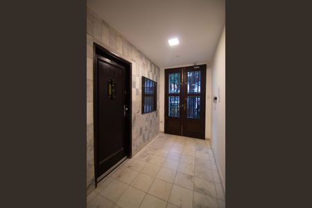 Apartamento à venda com 68m², 2 quartos e sem vagaHall