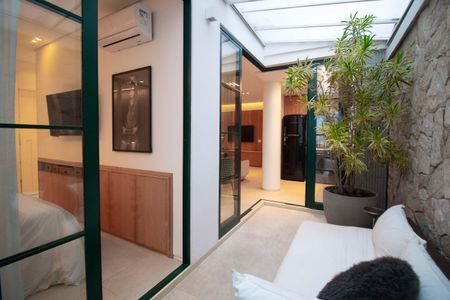 Apartamento à venda com 68m², 2 quartos e sem vagaVaranda