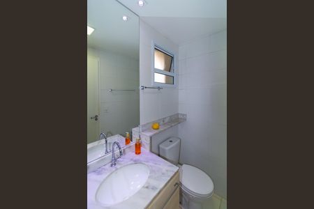 Apartamento à venda com 58m², 2 quartos e 1 vaga Apartamento à venda com 58m², 2 quartos e 1 vagaBanheiro 2