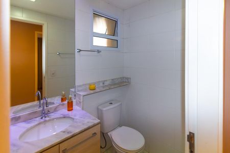 Apartamento à venda com 58m², 2 quartos e 1 vaga Apartamento à venda com 58m², 2 quartos e 1 vagaBanheiro 2